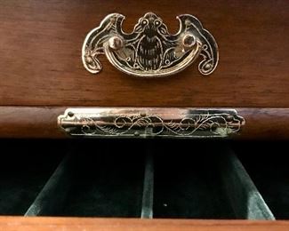 Jewelry Box Detail