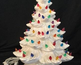 Vtg 70s Ceramic White Christmas Tree Peg Light on Pedestal, 2 pc