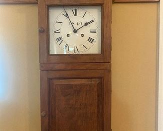 Hand Made  Wood Shaker Wind-Up Clock