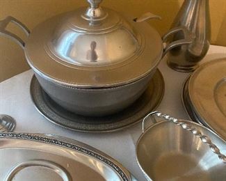 Wilton USA Pewter Soup Tureen