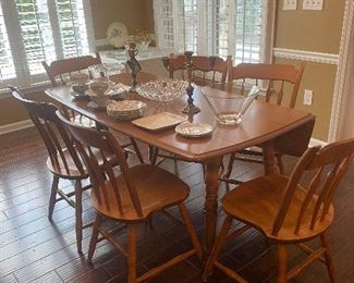 Solid Maple Wood / Drop Leaf