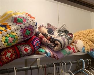 vintage crochet throws and quilts