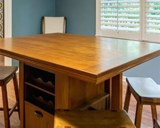 Pub Table w 4 Stools