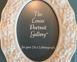 Lenox Frame