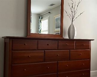 Thomasville Black Maple: Queen Headboard, Dresser w Mirror and 2 Nightstands, Table Lamps pair, Art