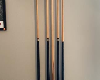 Kasson Pool Table with sticks, balls and accessories