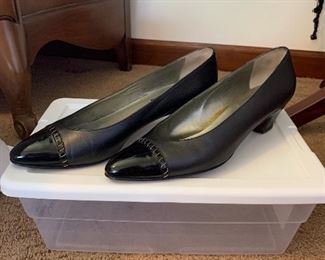 Van Eli Shoes Size 8.5