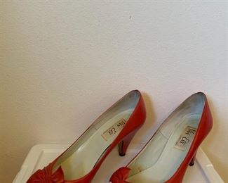 Van Eli Shoes, Size 8