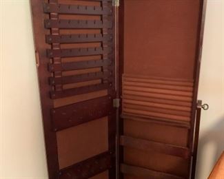 Stand Up Mirror & Jewelry Organizer