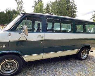 Chevrolet Beauville Van
