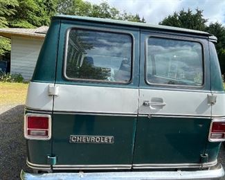 Chevrolet Beauville Van