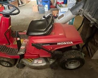 Honda Riding Lawn Mower