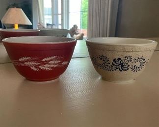 Pyrex Mixing Bowls 