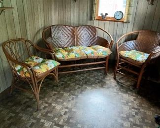 Vintage rattan furniture, excellent condition!