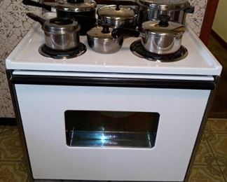 Vintage Caloric Electric Stove - Gleaming! $150