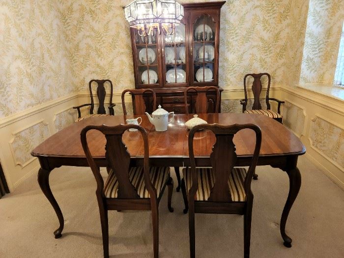 Oakbrook West Estate Sale Blue Family starts on 7/2/2022