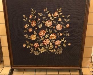 25% off
ANTIQUE LARGE VICTORIAN FIRE SCREEN, EARLY 19TH CENTURY