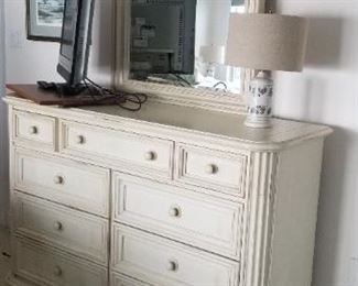 Lovely dresser with mirror matches bed & two nightstands; made by Stanley furniture