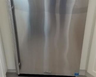 Marvel undercabinet mini refrigerator