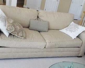 Stylish sofa with Lee earth-friendly upholstery