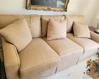 Like new Henredon sofa