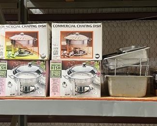 4 commercial chafing dishes
