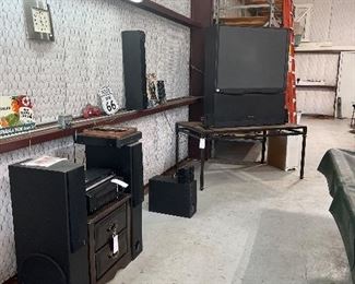 Great sound system, metal table (would be great on a patio)