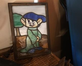 One of the seven dwarfs light up. Works really well and is so cute.