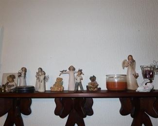 Willow Figurines - Bow Shelf