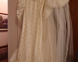Vintage Gorgeous Wedding Dress with Hat