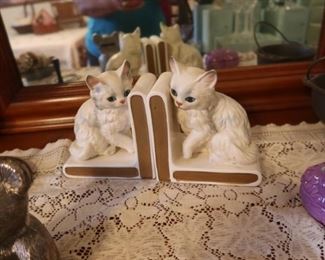 Antique Cat Bookends