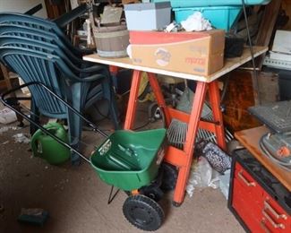 Work Bench - Fertilizer