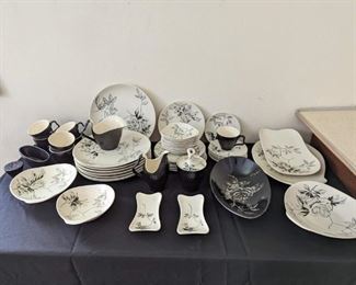 This is a VERY rare set of Midnight Rose dinnerware made by redwing. They were only produced for 3 years from 1953-1955. This set is in fantastic condition! Wait until you see these in person... The entire set is nothing short of amazing! Bring on the dinner party!!