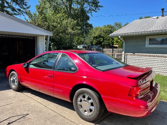 1997 Ford Thunderbird LX 2 Door - Actual Low Mileage (27,345), Sunroof, Leather Interior - RED