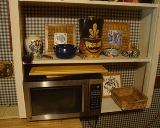 Microwave, pottery cookie jar