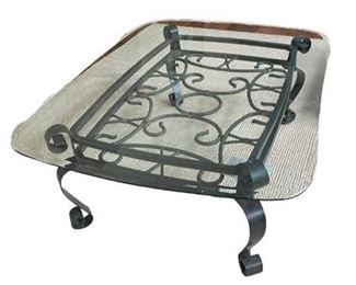 Lot 007-021
Collezione Europa Cocktail Table