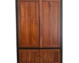 Lot 043
Ethan Allen American Impressions Entertainment Armoire
