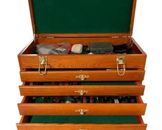 Lot 052
Cherry Five Drawer Jewelry Chest