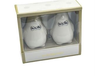 Lot 087m
Stoneware Penguin Salt & Pepper Shakers