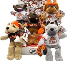 Lot 142
1999 Cleveland Browns Burger King Dawg Pound Plush Dogs