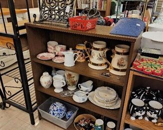 The metal cookbook stand on the top shelf is really nice.