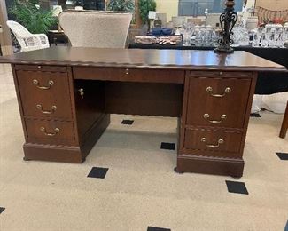 NICE Executive Desk.