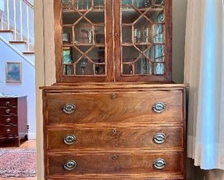 Antique Federal Secretary c. late 18thc/early 19thc -  in Outstanding Condition