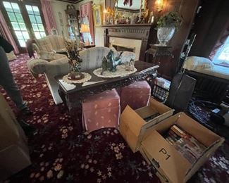 . . . a better look at the sofa table