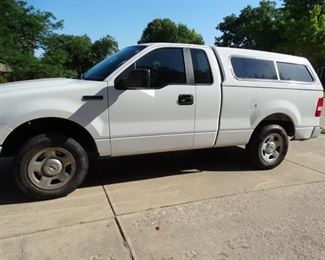 2007 Ford 150 XLT 4x2  (1 owner 31,000 miles)