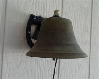 Bevin Patio Garden Bell
