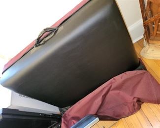 folding massage table with carry bag