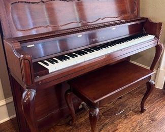 Young Chang upright piano, Model F-116