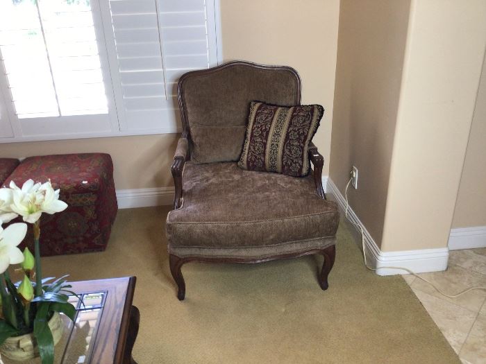 Oversized accent chair brown $275 Text Steve at 619-540-9414
