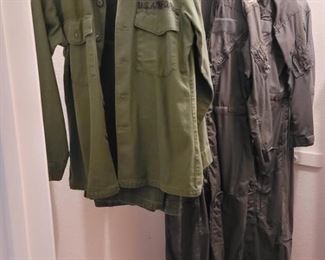 1-Set USAF Military Fatigues & 3-USAF Flight Suits